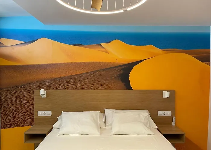 Tamaran Sky * بلايا ديل إنغلز