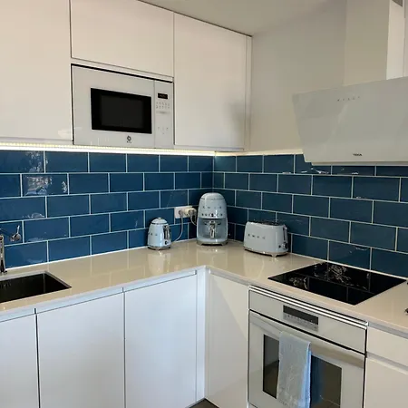 Tamaran Sky Апартаменты *